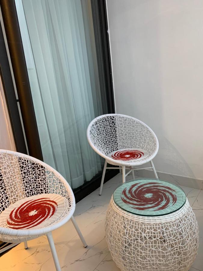 Tms - Pullman Luxury Outlet - High Floor Beach View Bed & Breakfast Quy Nhon Bagian luar foto