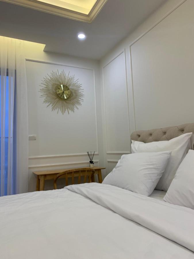Tms - Pullman Luxury Outlet - High Floor Beach View Bed & Breakfast Quy Nhon Bagian luar foto